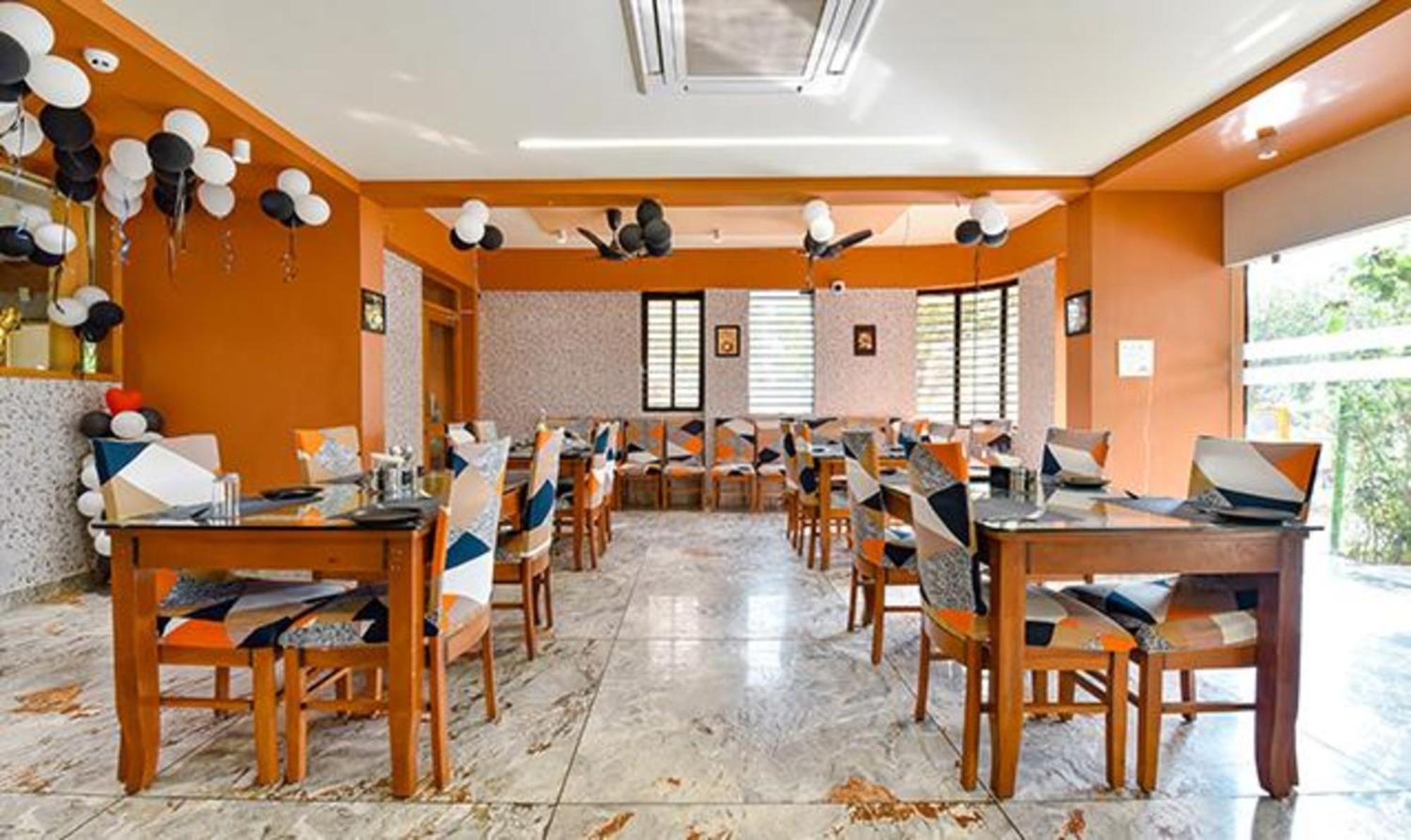 Fabhotel Siddharth Corporate - Vavol, Gandhinagar Exterior photo